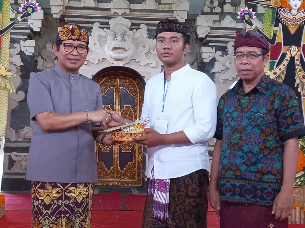 Sekda Adi Arnawa Buka Lomba Bapang Barong dan Kendang Tunggal Werdi Bhuwana